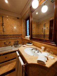 Kúpeľňa v ubytovaní Bellevue Luxury Rooms - San Marco Luxury + 33 fotografií