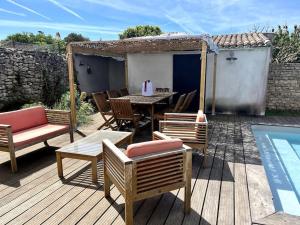 Zdjęcie z galerii obiektu Grande maison de village avec piscine w mieście Sainte-Marie-de-Ré