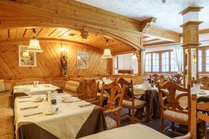 Restaurace v ubytování Hotel Alpenroyal