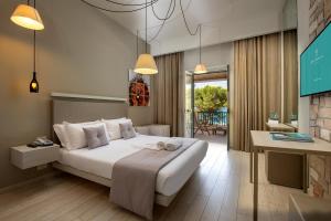 Voodi või voodid majutusasutuse Gattarella Family Resort Puglia - Standard Half-Board à buffet toas