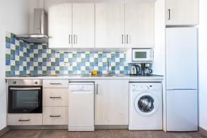A kitchen or kitchenette at Apartamento Atalaya Golf