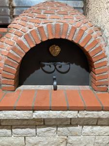 Fotografia z galérie ubytovania Catalina's house -Μικρή εξοχική κατοικία με αυλή & parking v destinácii Xylokastron