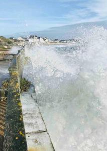 Foto dalla galleria di Std terrasse & jardinet vue océan & accès plage a Batz-sur-Mer