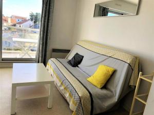 Posedenie v ubytovaní Studio lumineux près du centre avec balcon, parking privé et vélos - Le Pouliguen - FR-1-392-216
