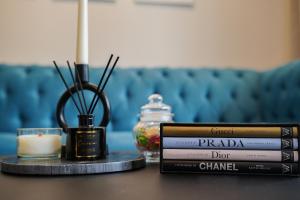 The library in Az apartmant