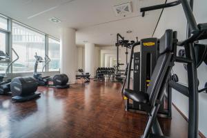 The fitness centre and/or fitness facilities at The View 1