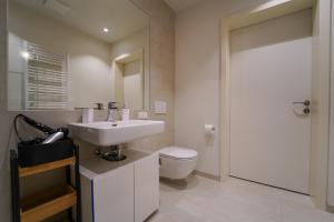 A bathroom at The View 1