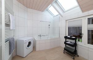 Koupelna v ubytování Hotel Ochsen Rapperswil/BE + 31 fotografií