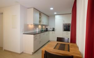 Kuchyň nebo kuchyňský kout v ubytování Hotel Ochsen Rapperswil/BE