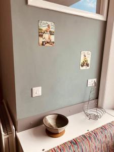 Postel nebo postele na pokoji v ubytování Luxury 2 bed apt 4 mins from M6 J44 pet friendly, + 9 fotografií