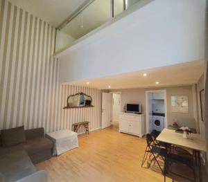 A kitchen or kitchenette at Navona Gold Apartment