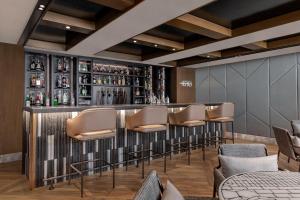 Lounge nebo bar v ubytování Sheraton Manila Bay