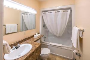 Fotografie z fotogalerie ubytování Econo Lodge Miramichi v destinaci Miramichi