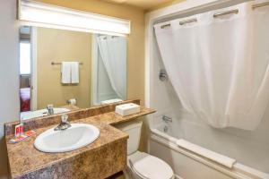 Fotografie z fotogalerie ubytování Econo Lodge Miramichi v destinaci Miramichi