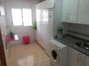 Zdjęcie z galerii obiektu Apartamento para la felicidad w mieście Roquetas de Mar