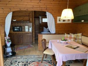 Kuchyň nebo kuchyňský kout v ubytování Holiday home on a riding stable