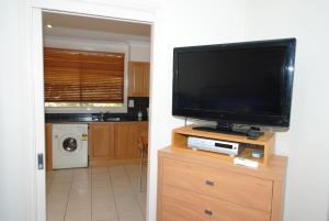 Køkken eller tekøkken på Coastal Cottage - Belle Escapes Jervis Bay