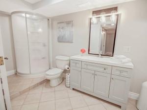 Vannituba majutusasutuses Romeo Resort -Waterfront- +48 fotot