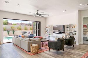 a living room with a couch and chairs at Eagle On The 8th 2283 - 7 Bed, Private Pool- Hot Tub With Mounta in Washington