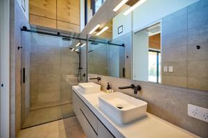 Vannituba majutusasutuses On The Edge Luxury