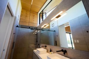 Vannituba majutusasutuses On The Edge Luxury