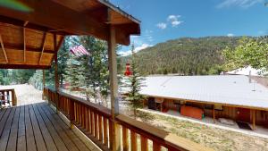 Üldine mäevaade või majutusasutusest Jayhawk Cottage With High Speed Wifi pildistatud vaade