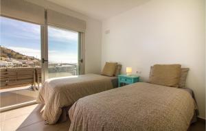 Posteľ alebo postele v izbe v ubytovaní Awesome Apartment In Altea With Jacuzzi