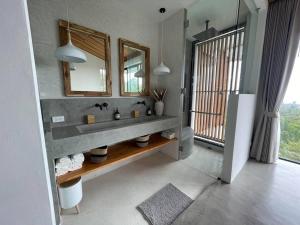 Fotografie z fotogalerie ubytování Villa Nour - 3 BR sea view pool villa in Srithanu v destinaci Srithanu