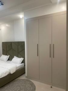 Letto o letti in una camera di Go to the top