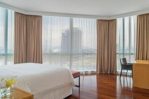 Ліжко або ліжка в номері The Westin Lima Hotel & Convention Center