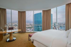 Ліжко або ліжка в номері The Westin Lima Hotel & Convention Center