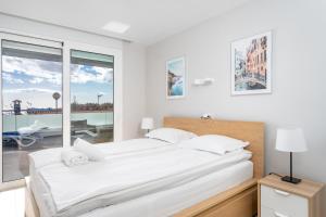 En eller flere senge i et værelse på Monte Paraiso apartment by Costarentals - Ref 105