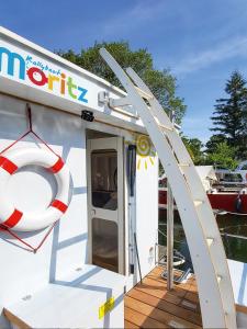 Fotografie z fotogalerie ubytování Hausboot FIONA im Yachthafen Berlin-Schmöckwitz auf der Spree und dem Müggelsee von Anfang April bis Ende Oktober v Berlíně