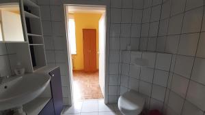 Kúpeľňa v ubytovaní Alte Schule am See