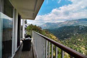 Nespecifikovaný výhled na hory nebo výhled na hory při pohledu z rezortu