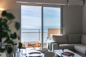 Część wypoczynkowa w obiekcie Baie Roquebrune, Balcon Vue Mer, Parking Gratuit - AO