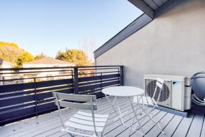 Balkón nebo terasa v ubytování Sunnyvale 1BR w WD Pool Gym nr FB Google SFO-905