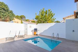 Bazén v ubytování El Pinito Moraira nebo v jeho okolí