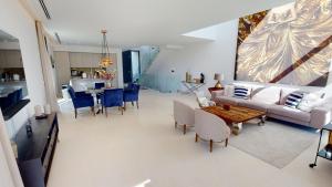 Zdjęcie z galerii obiektu Greenhills Marbella - Art Deco Villa Private Pool w mieście Mijas Costa +65 zdjęć