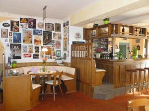 Lounge nebo bar v ubytování Gasthaus Forelle