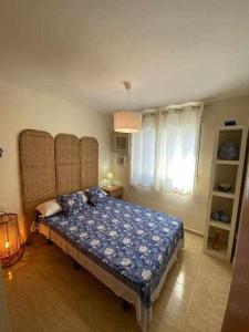 A bed or beds in a room at Directo a la playa con vistas del mar