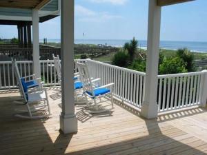 Loodusmaastik puhkemaja lähedal