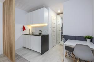Kuchyň nebo kuchyňský kout v ubytování Andersena Modern B - 10 min CMKP - 5 min Metro - 15 min Center