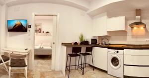 Kuchyň nebo kuchyňský kout v ubytování P&C APARTMENTS - Complejo Pintor Zurbarán + 37 fotografií