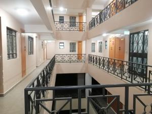 TV a/nebo společenská místnost v ubytování CBD Nakuru luxurious Studio-Nash