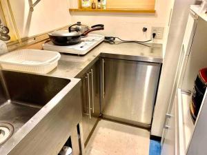Cucina o angolo cottura di MoRi House IN 伊勢佐木町