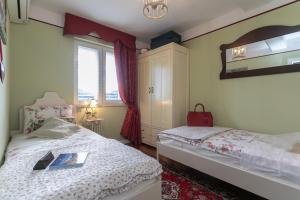 Posteľ alebo postele v izbe v ubytovaní Luxury Sea View Apartments