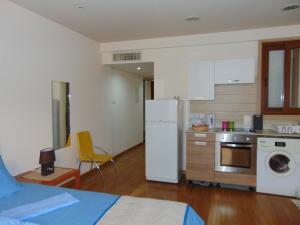 Gallery image of Ithaki Phinikoudes Apartment No. 107 in Larnaca