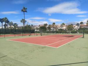Tenis a/nebo squash v ubytování Casa Marenga nebo okolí