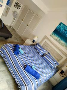 Posteľ alebo postele v izbe v ubytovaní Monte Duquesa - 4 bedroom apt, 3 bathrooms close to Port and Beach, communal pool
